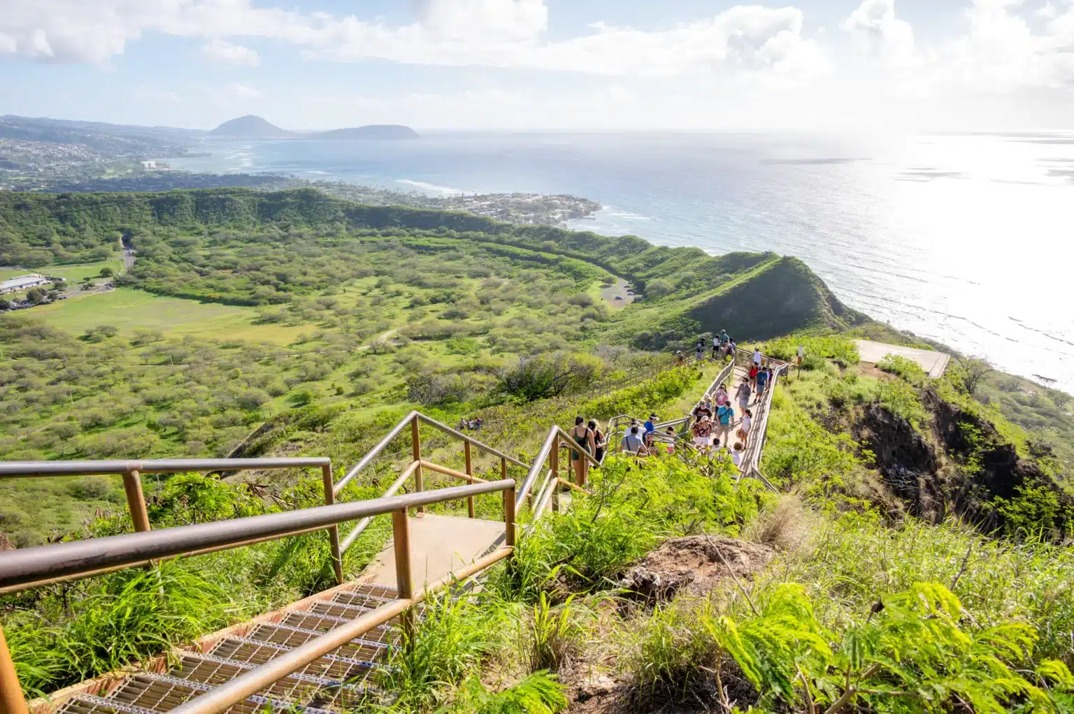 Diamond Head Summit Trail: Hiking Trail Attraction in the town of Honolulu on Oahu