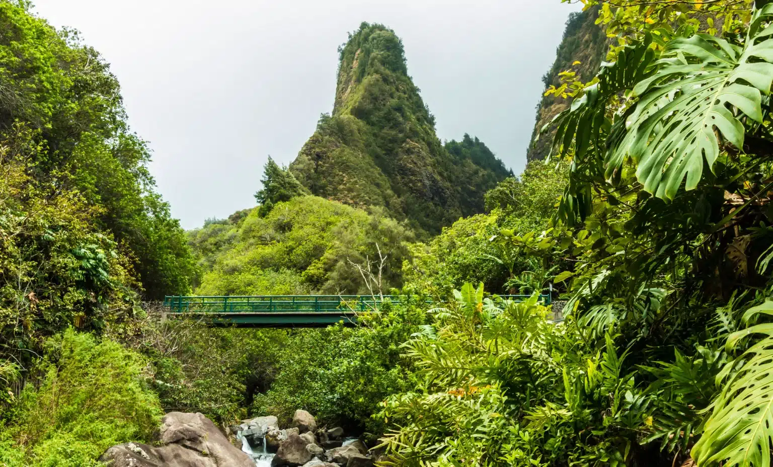 Iao Valley State Monument: Heritage Site Attraction in the town of Wailuku on Maui