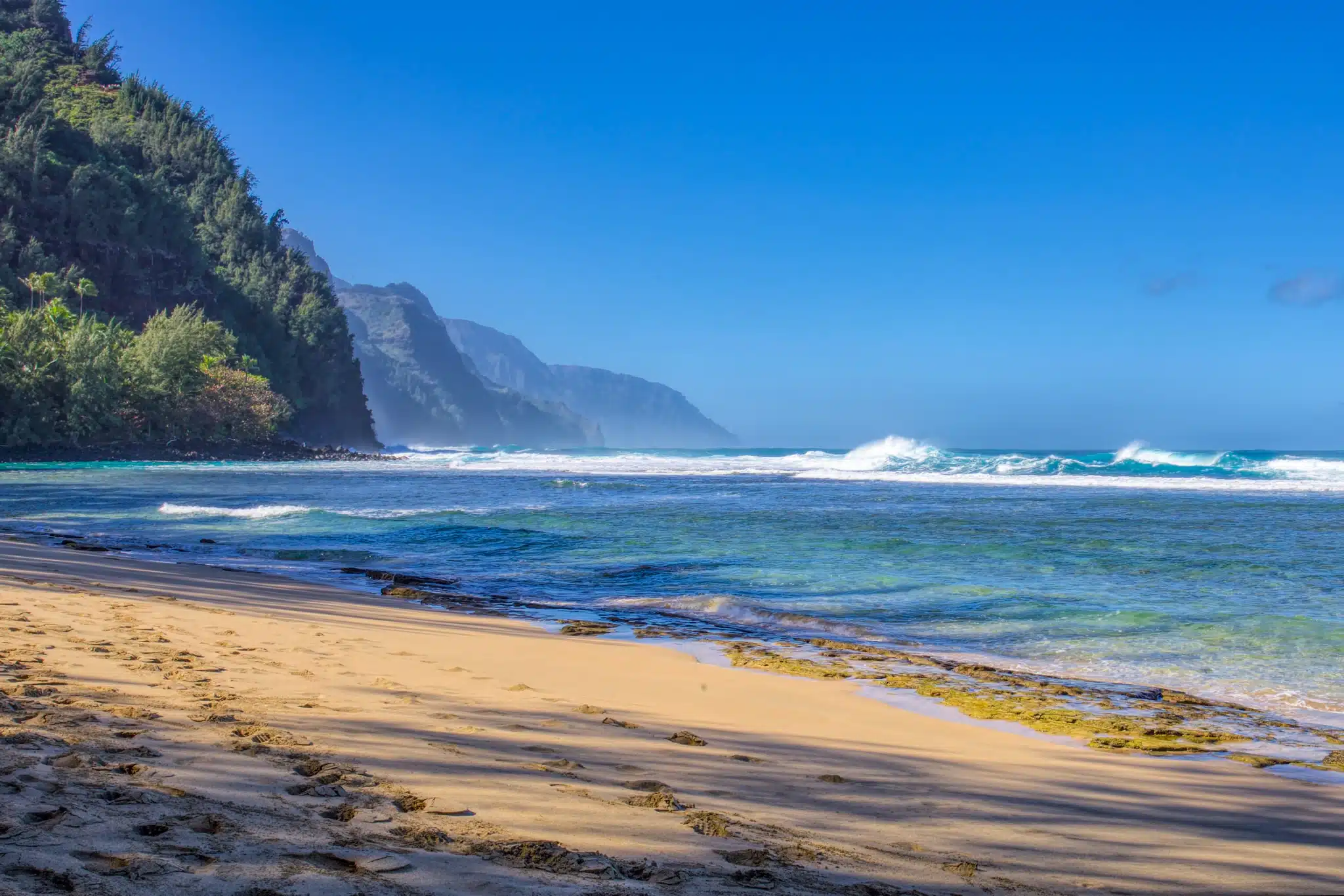 Ke'e Beach is a Beach located in the city of Hanalei on Kauai, Hawaii