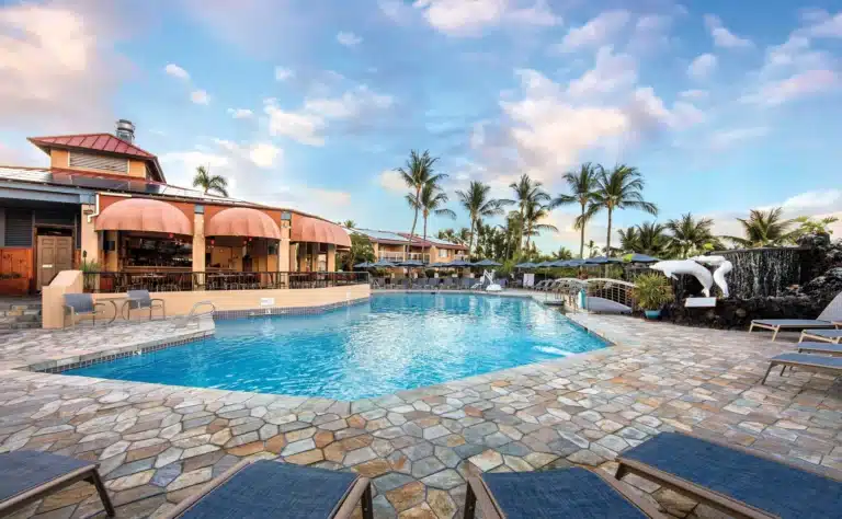 Kona Coast Resort is a Hotel located in the city of Kailua-Kona on Big Island, Hawaii