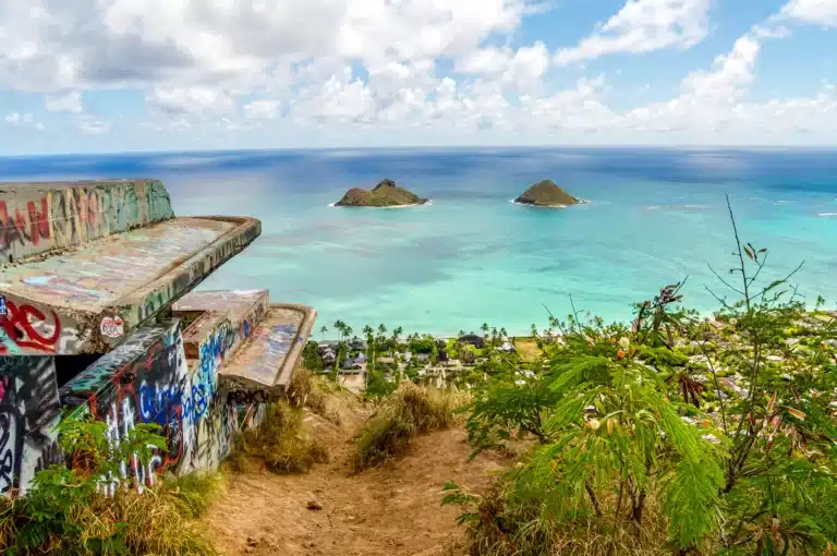 Lanikai Pillbox Hike: Hiking Trail Attraction in the town of Kailua on Oahu