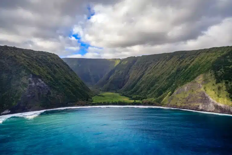 Waimanu Valley via Muliwai Trail is a Hiking Trail located in the city of Honokaa on Big Island, Hawaii