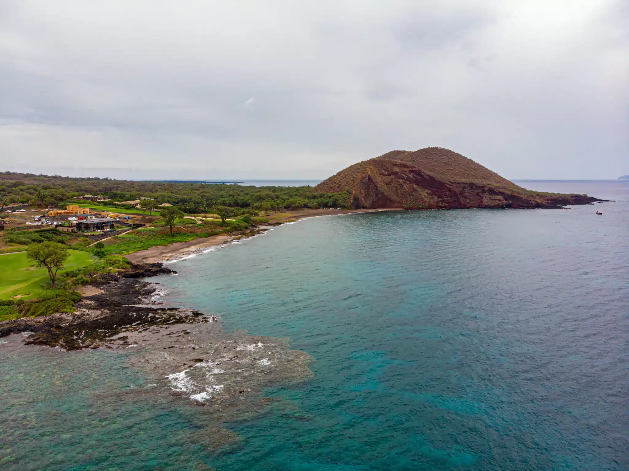 Oneuli Beach is a Beach located in the city of Kihei on Maui, Hawaii